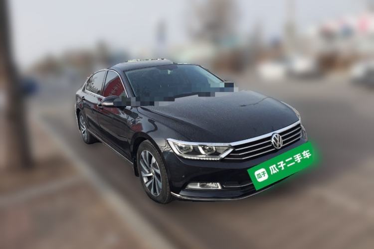 Used Volkswagen Magotan 2019 330TSI DSG Luxury Version China VI Standard Front Right 45 Deg
