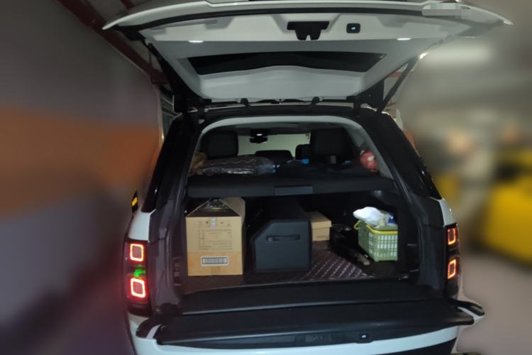 Used Land Rover Range 2019 3.0 SC V6 Grand Edition Trunk