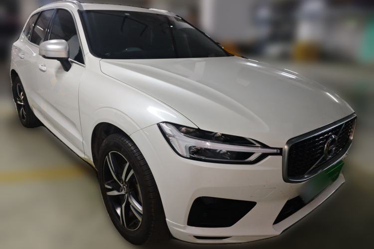 Used Volvo XC60 2019 T5 4x4 Smart & Dynamic Sport Edition China VI Standard
