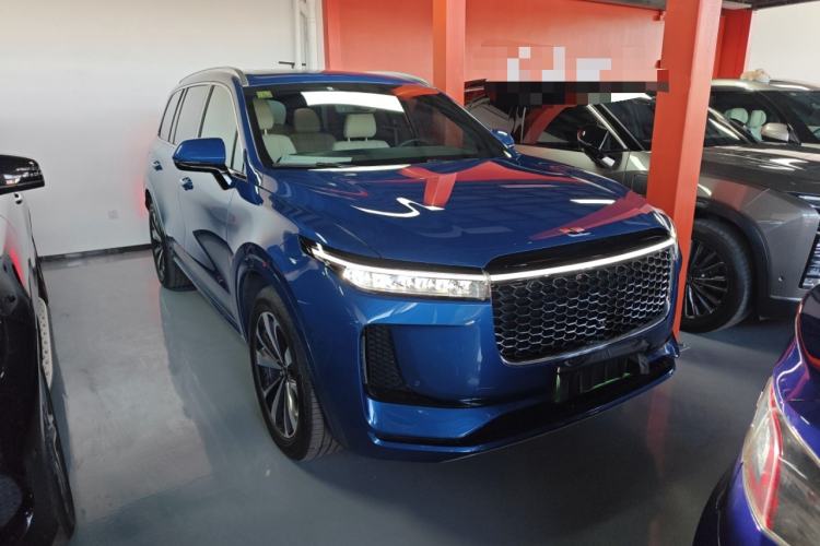 Used Li Auto ONE 2020 Extended-Range 6-Seater Version Front Right 45 Deg