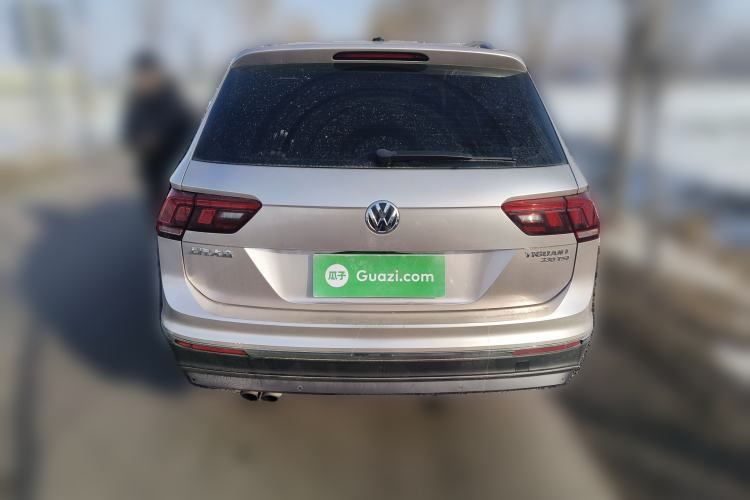 Used Volkswagen Tiguan L 2017 330TSI Automatic Two-Wheel Drive Luxury Edition Rear