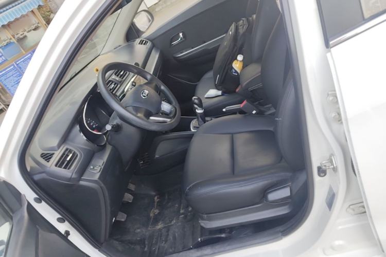 Used Kia K2 2012 Sedan 1.4L MT GLS Commemorative Edition
