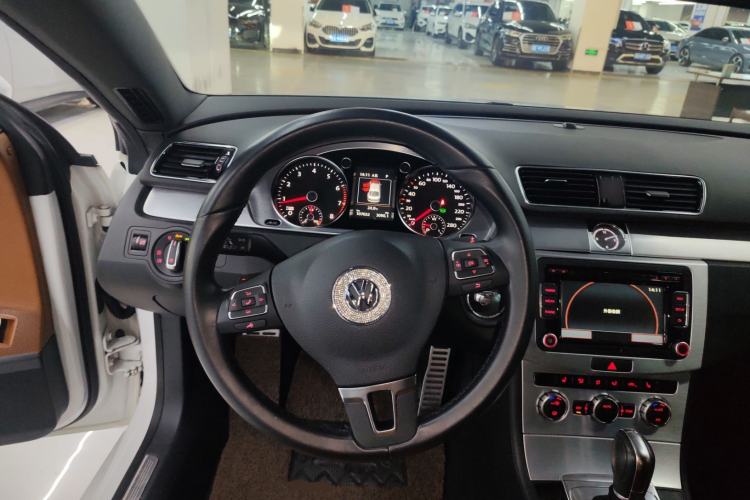 Used Volkswagen FAW-Volkswagen CC 2016 1.8TSI Luxury Model Steering Wheel