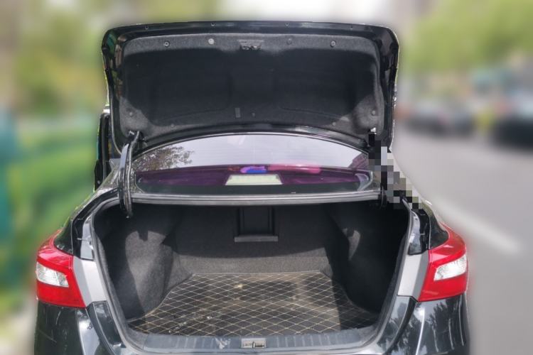 Used Nissan Sylphy 2016 1.6 XL CVT Luxury Edition Trunk