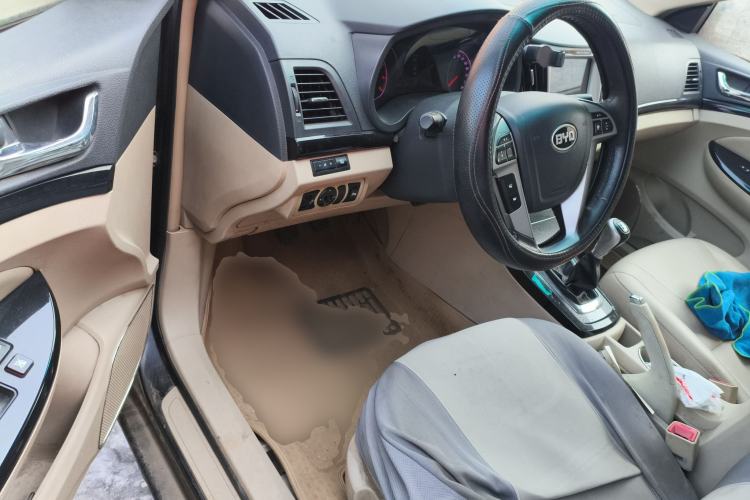 Used BYD Surui 2012 1.5L Manual Luxury Version