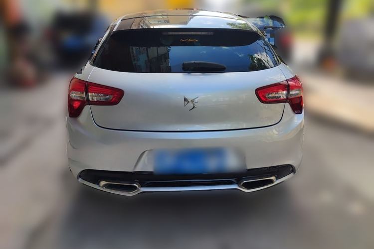 Used DS 5 2012 1.6T Luxury Edition