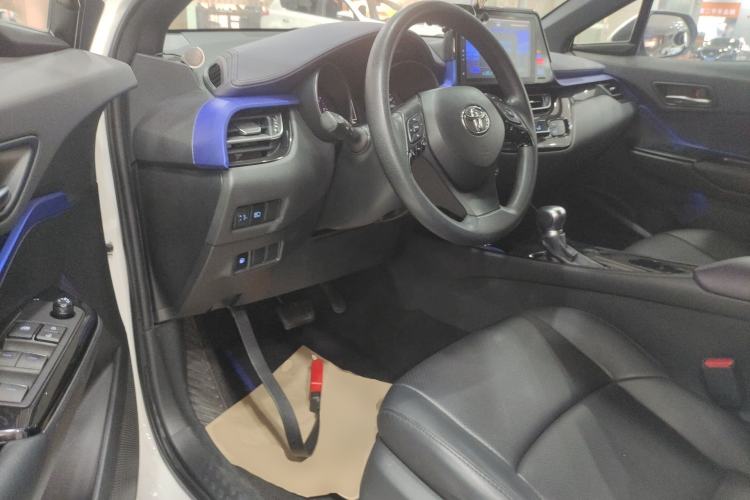 Used Toyota C-HR 2018 2.0L Leading Edition China V-standard
