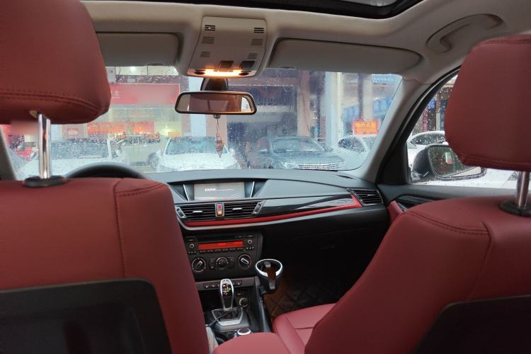 Used BMW X1 2015 sDrive18i Fashion Upgrade Edition Headliner