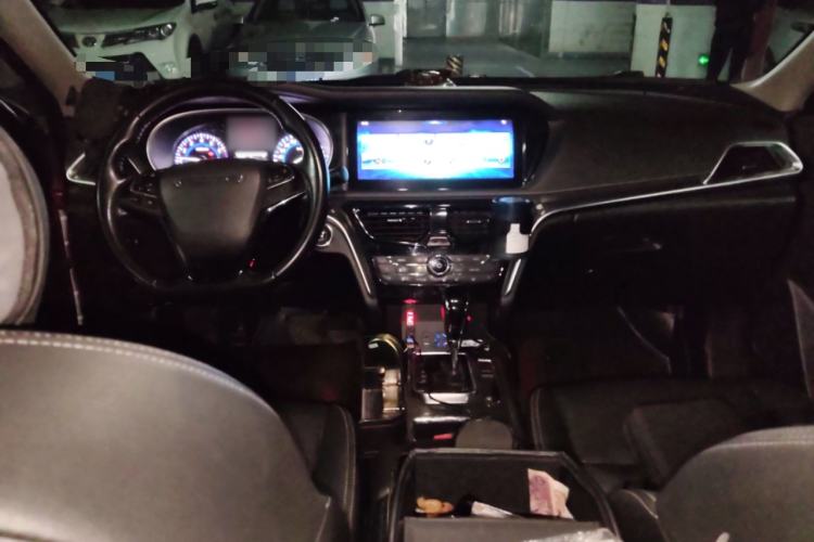 Used Venucia T90 2018 2.0L CVT Smart Connect Luxury Edition China V Standard