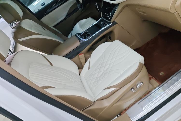 Used Buick GL8 2021 ES Land Cruiser 653T Luxury Edition
