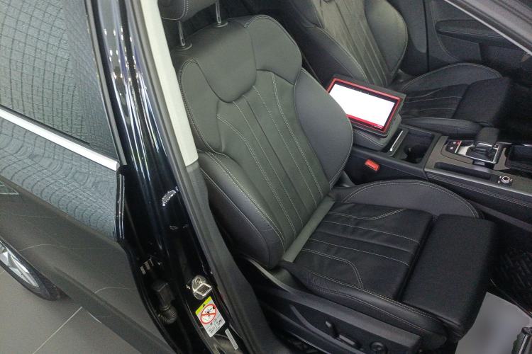 Used Audi Q5L 2022 40T Luxury Dynamic Model