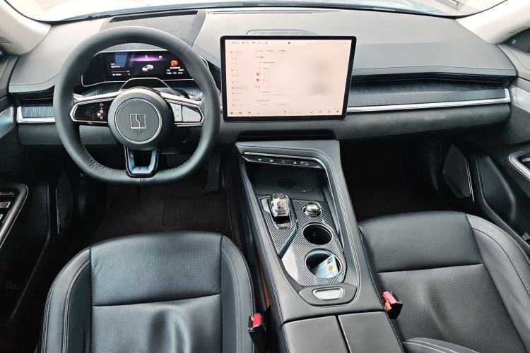 Used Zeekr 001 2021 Long-Range Dual-Motor WE Edition Center Console