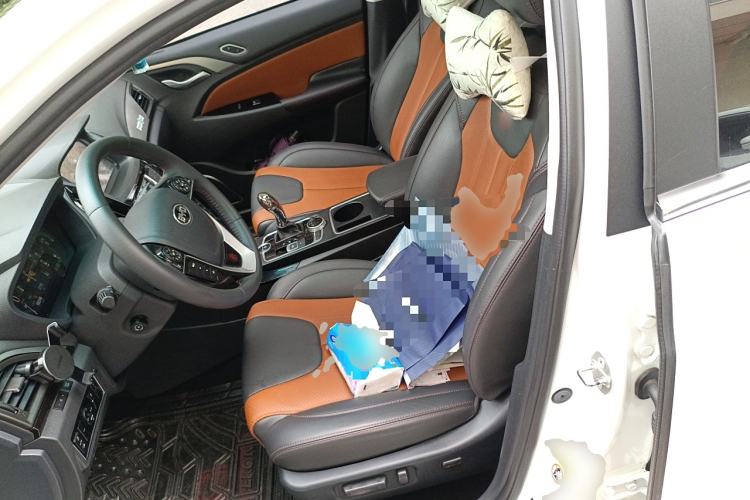 Used BYD Qin New Energy 2015 1.5T Dual-Crown Flagship Plus Edition Left Front Seat