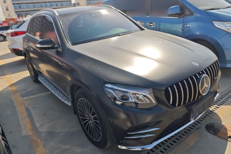 Used Mercedes-Benz GLC 2018 Facelift GLC 260 4MATIC Luxury Edition Exterior 1