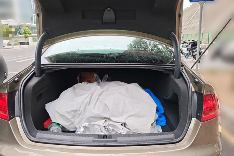 Used Audi A4L 2012 2.0 TFSI automatic standard version