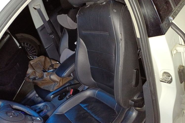 Used Volkswagen Sagitar 2014 Revised Version 1.6L Automatic Comfort Edition Left Front Seat