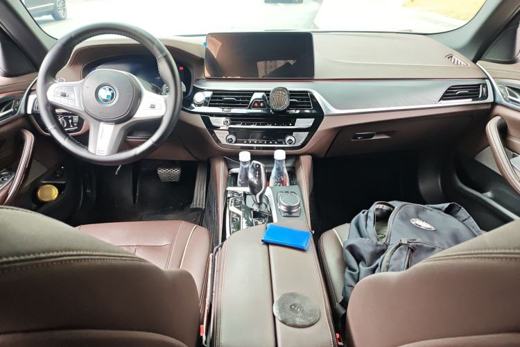 Used BMW 5 Series New Energy 2022 Second Facelift 535Le M Sport Package Center Console