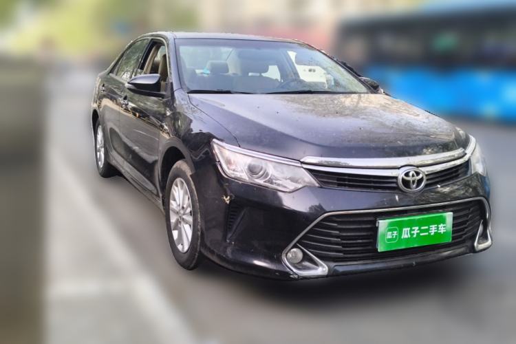 Used Toyota Camry 2016 2.0G 10th Anniversary Leading Edition Front Right 45 Deg