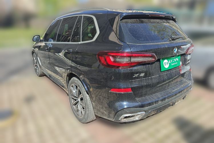 Used BMW X5 2022 Restyled xDrive 30Li Luxury Version M Sport Package Rear Left 45 Deg