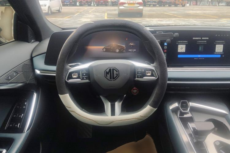 Used MG 7 2023 2.0T Automatic Hunter Luxury Edition
