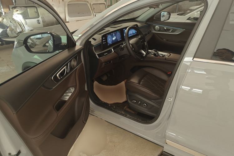 Used Chery Tiggo 8 PRO 2024 Champion Edition 290T Two-Wheel Drive Peak Version 5 Seats