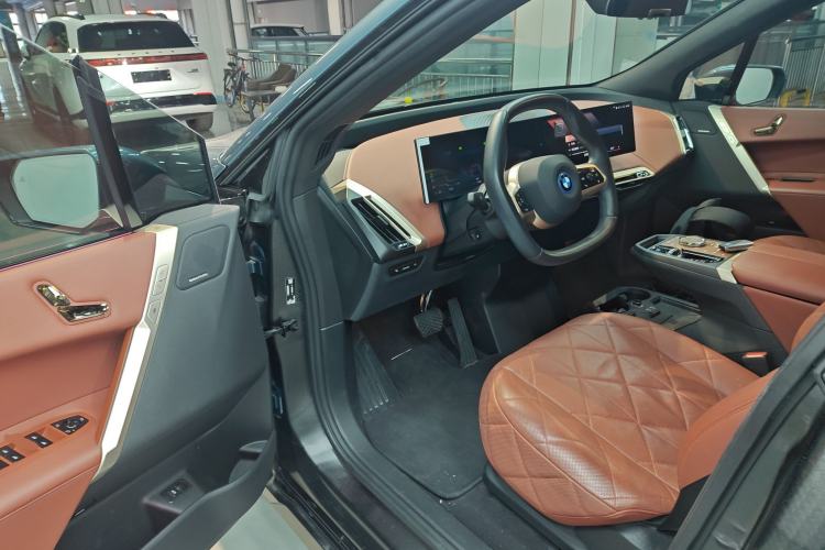 Used BMW iX 2022 xDrive50
