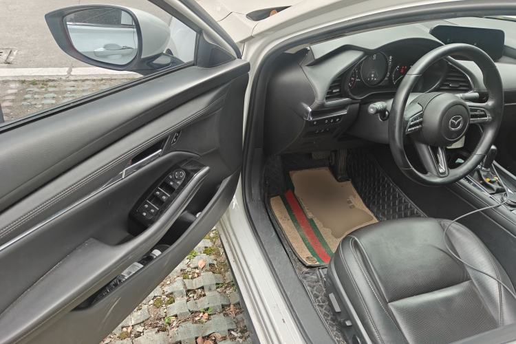 Used Mazda 3 Axela 2021 2.0L Automatic Zhi Rui Edition Driver Seat