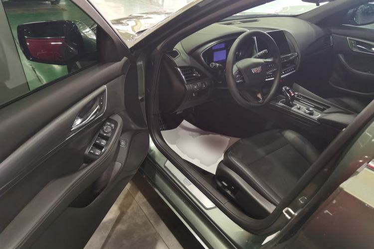 Used Cadillac CT5 2022 28T Fashion Edition Driver Seat