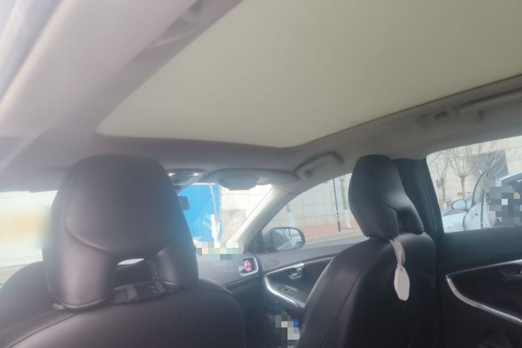 Used Volvo V40 2018 T3 Zhiya Edition