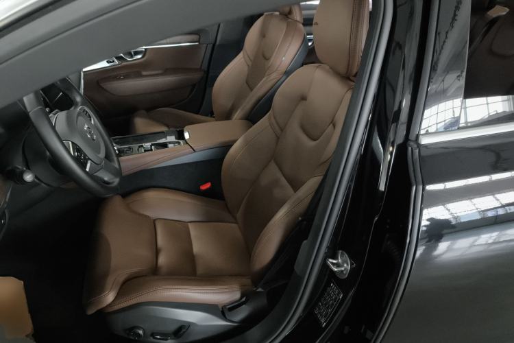 Used Volvo S90 New Energy 2024 Plug-in Hybrid Four-Wheel Drive Long-Range Luxury Smart Edition
