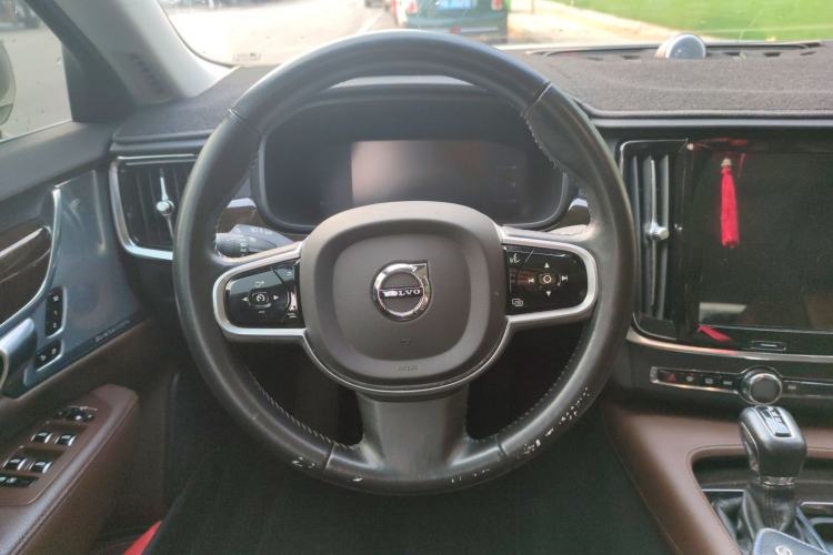 Used Volvo S90 2017 T4 Zhiyuan Edition