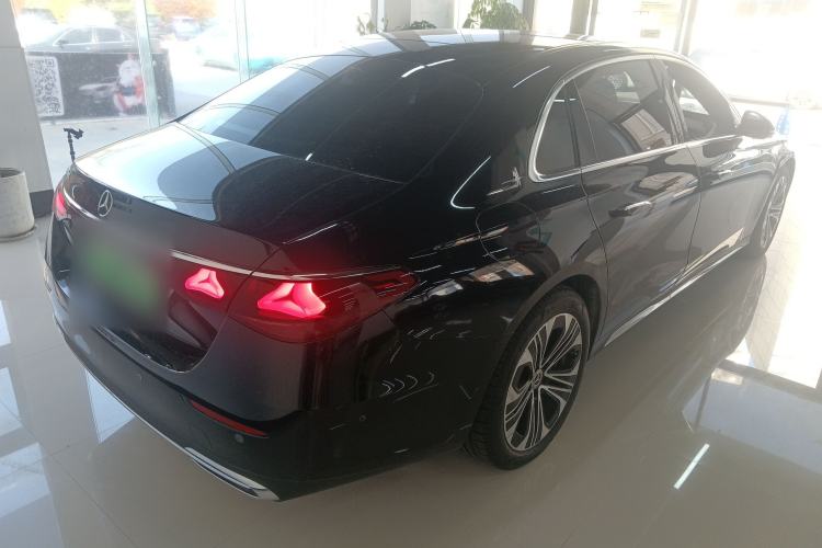 Used Mercedes-Benz E-Class New Energy 2024 E 350 e L Plug-in Hybrid Sedan Rear Right 45 Deg