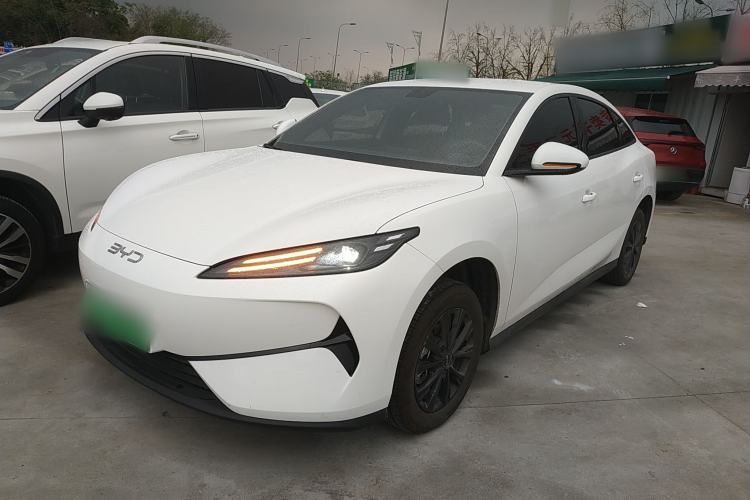 Used BYD e7 2025 Model 520 Smart Mobility Edition