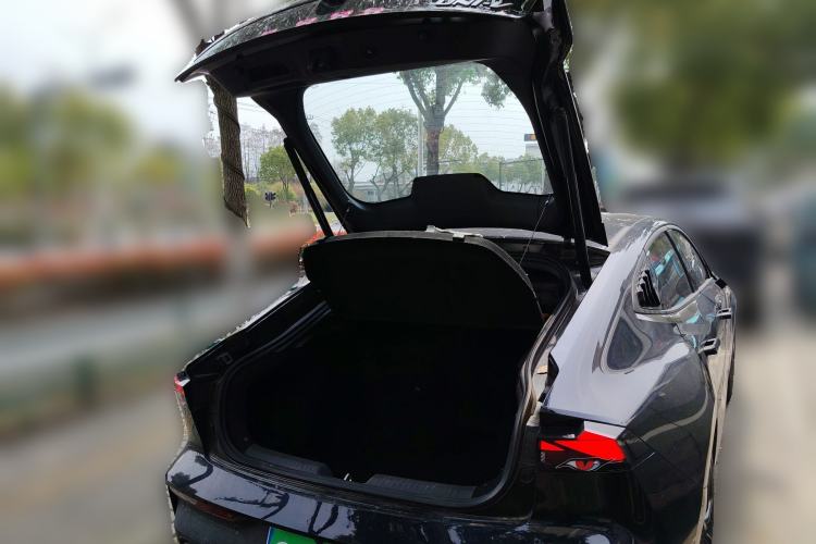 Used CHANGAN UNI-V 2023 1.5T Prestige Model
