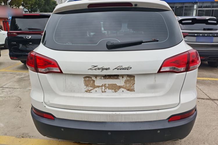 Used Zotye Domy X5 2015 1.5T Manual Luxury Version China IV Standard