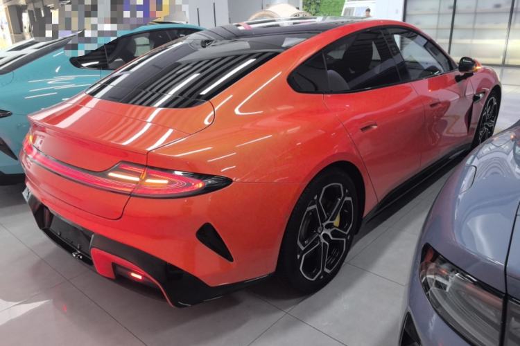 Used Xiaomi Auto SU7 2024 Four-Wheel Drive Ultra-Long Range Advanced Intelligent Driving Max Edition Rear Right 45 Deg