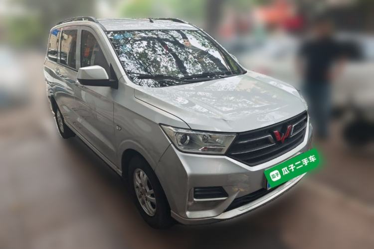 Used Wuling Hongguang 2018 1.5L S Standard Version L2B Front Right 45 Deg