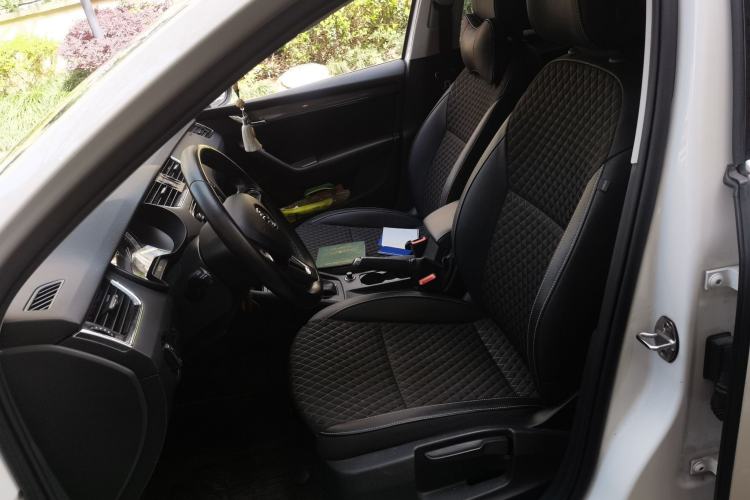 Used Skoda Octavia 2018 Station Wagon TSI230 DSG Luxury Edition Left Front Seat