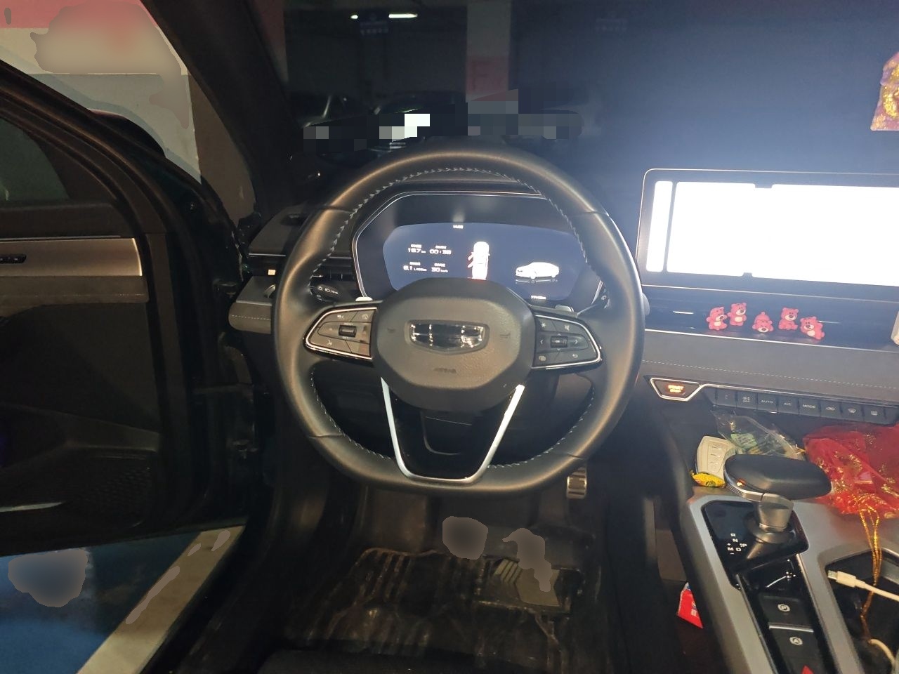 Geely Auto Preface 2023 2.0TD "Only This Verdant Green" Edition — снимка 10