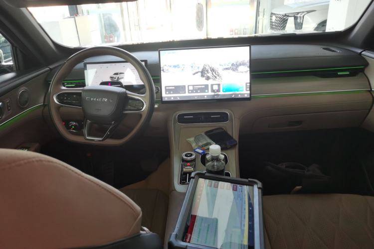 Used Chery Tiggo 8 PLUS 2025 290TGDI DCT Prestige 5-Seater