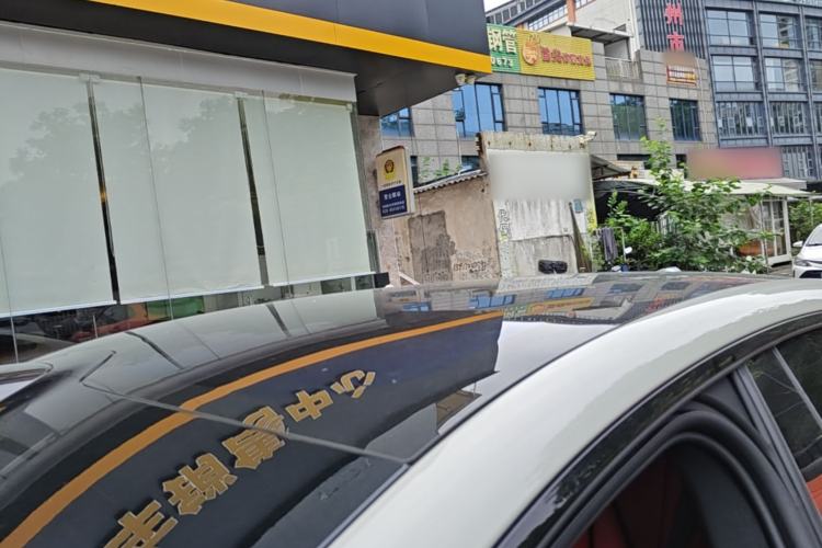 Used Xiaomi Auto SU7 2024 Four-Wheel Drive Ultra-Long Range Advanced Intelligent Driving Max Edition