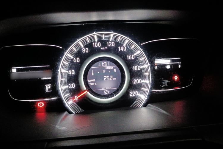 Used Honda Odyssey 2015 Updated Version 2.4L Smart Edition