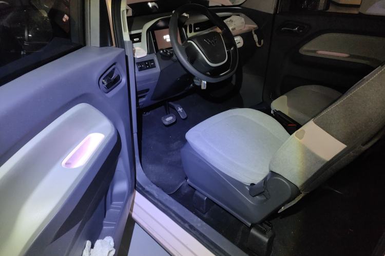 Used Wuling Hongguang MINIEV 2022 Macaron Premium Model – Lithium Iron Phosphate
