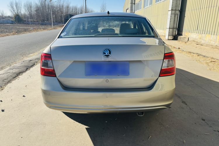 Used Skoda Rapid 2013 1.4L Manual Smart Selection Trim