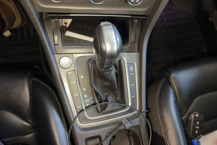 Used Volkswagen Golf 2015 1.4TSI Automatic Luxury Model