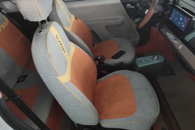 Used CHANGAN NEVO Lumin 2023 301km Honey Dew Edition Right Front Seat