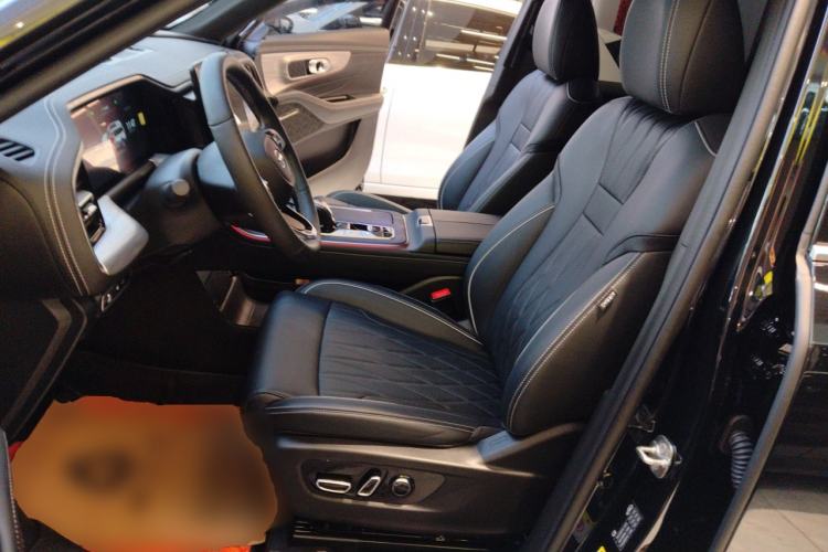 Used GAC Trumpchi GS8 2025 Linghang Series 2.0 TGDI Four-Wheel-Drive Luxury Edition 5 Seats Left Front Seat