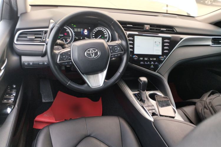 Used Toyota Camry 2018 Dual-Engine 2.5 HG Luxury Edition
