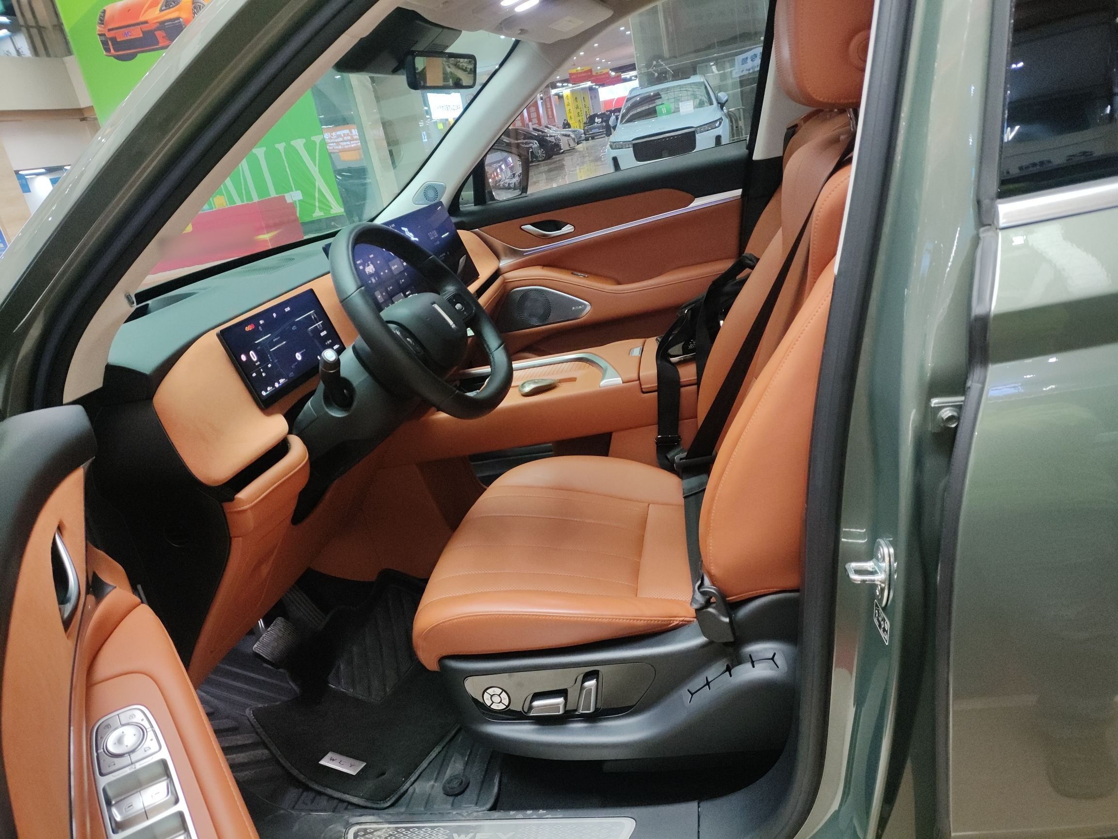 المقاعد الأمامية داخل السيارة