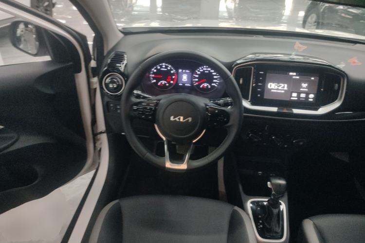 Used Kia kx1 Stonic 2021 1.4L CVT Fun Edition